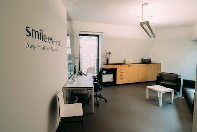 Smile Eyes Augenmedizin+Augenlasern - Augen- und Laserzentrum Hamburg HafenCity