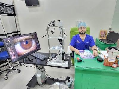 Prakash Eye Centre | Best Eye Clinic In Delhi