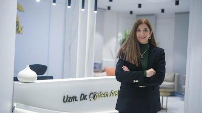 Dr. Çiğdem Arslantürk, İç Hastalıkları