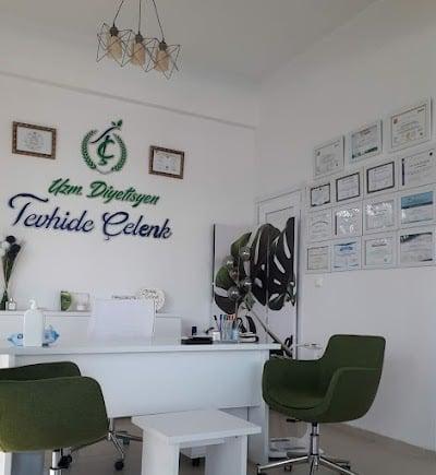 Uzman Diyetisyen Tevhide Çelenk Beslenme ve Diyet Danışmanlık Kliniği