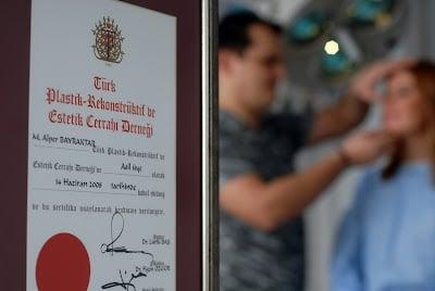 Dr. Alper Bayraktar Estetik & Plastik Cerrahi Uzmanı