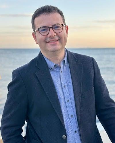 Doç. Dr. Orkun Koban - Beyin ve Omurga Cerrahisi