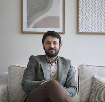 Dr. Abdullah AKGÜN I Tıp Doktoru & Psikoterapist Trabzon