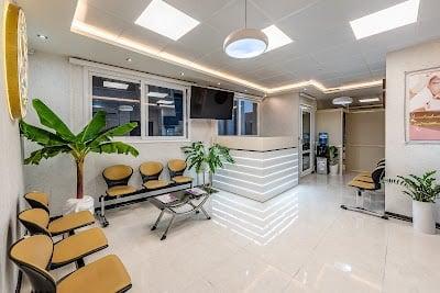 Dr. Amir Sadri Beauty Clinic کلینیک زیبایی دکتر امیر صدری