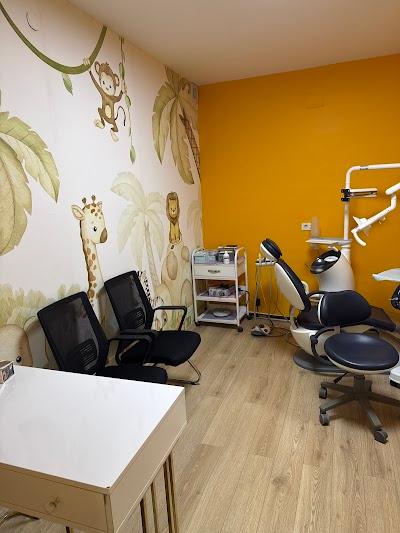 Dr. Dt. Abdullah Emre Karaali Çocuk Diş Hekimliği Muayenehanesi