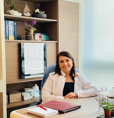 Op.Dr.Kamer Corba Küçük- Genel Cerrahi Uzmanı