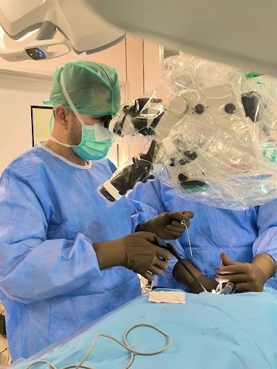 Op. Dr. Tahsin Saygı, Beyin ve Sinir Cerrahisi