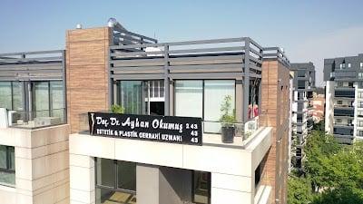 Estetik ve Plastik Cerrah Doç. Dr. Ayhan Okumuş