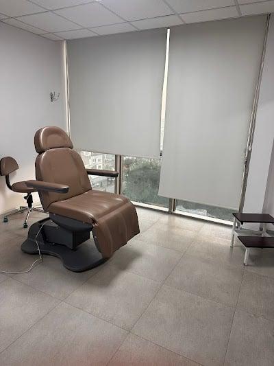 Dr. Buğra KABACIK / Botoks & Dolgu & Mezoterapi