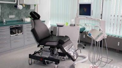 Oralchirurgie Prenzlauer Berg & Zahnarzt Röhner