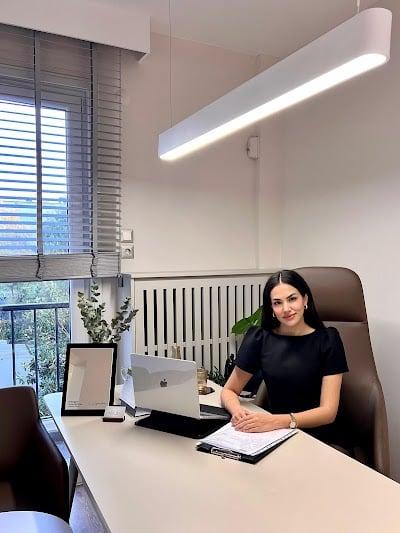 ELİF GENÇ | Botoks | Dudak Dolgusu | Mezoterapi