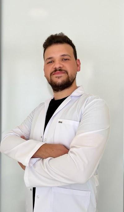 ARYA PSİKOLOJİ, PSİKOLOG EMRE ADAM, PSİKOLOG BETÜL ADAM