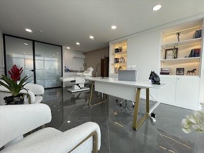 Serra Hande Öcal Dermatoloji Kliniği