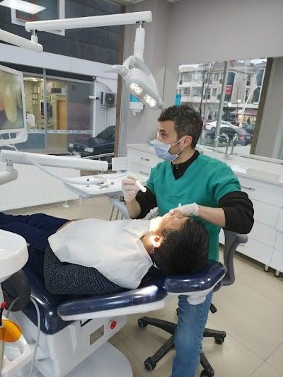YASEMİN DİŞ POLİKLİNİĞİ - Dişhekimi Serdar Çilesiz-05543492229-Dişhekimi Amine Çağlar-Dişhekimi Gizem Şahin