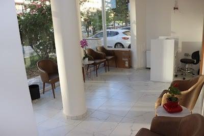 Uzman Diş Hekimi Zeynep Korkmaz Karahan