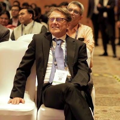 Professor Woiciechowsky Privatpraxis für Neurochirurgie, Rücken- & Sportmedizin und Schmerztherapie