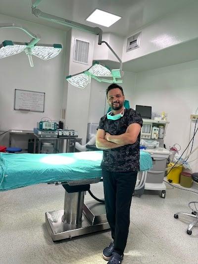 Д-р хир. Ahmet Hamdi Albayrak, Beyin Ve Sinir Cerrahisi