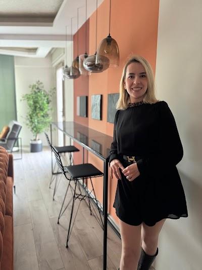 Uzm. Dr. Özlem Özcanoğlu - Dermatoloji Uzmanı