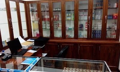 MEDCARE, Clinica Médica