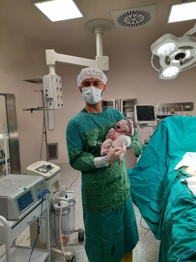 Genital Estetik Eskişehir, Op. Dr. Talha Ayvaz, Kadın Hastalıkları ve Doğum Uzmanı