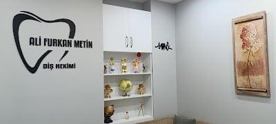 Diş Hekimi Ali Furkan Metin | Nöbetçi Diş Kliniği