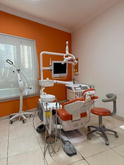 C-Dental Clinic (Caring for Smiles)
