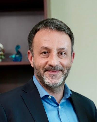 Doç Dr Tufan Cansever