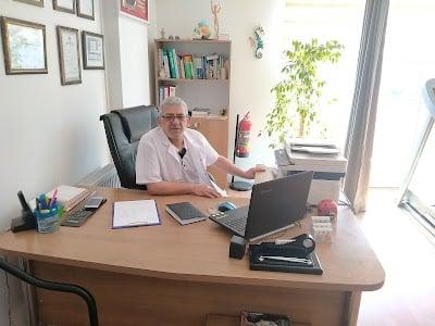 Fizyoterapi Uzmanı Yaşar Kaya Terapi Merkezi