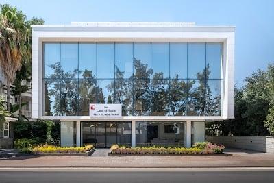 Land Of Smile Dental Center