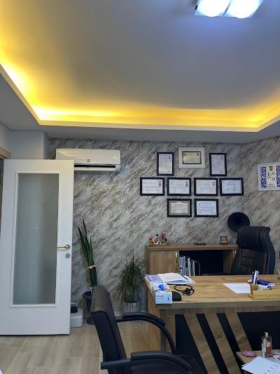 Dr İsmail KARABACAK Medikal Estetik ve Tamamlayıcı Tıp Muayenehanesi, Dolgu/Botoks, Hacamat, Ozon Tedavisi, Mezoterapi,