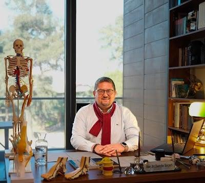 Doç. Dr. Burçin Keçeci-Ortopedi ve Travmatoloji Kliniği