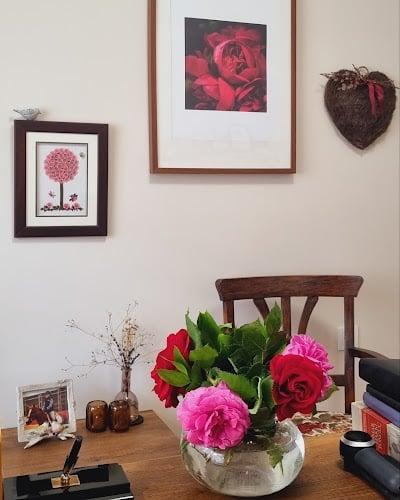 Prof. Dr. Ayşe Anıl KARABULUT - Dermatoloji Kliniği