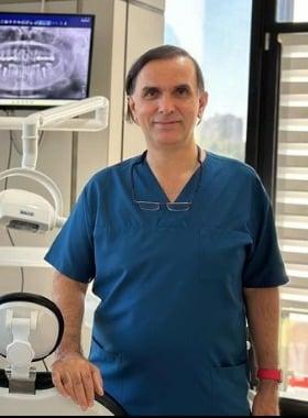 Periodontoloji Uzmanı Prof. Dr. İsmet Duran