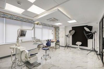 Flora Ağız ve Diş Sağlığı Polikliniği