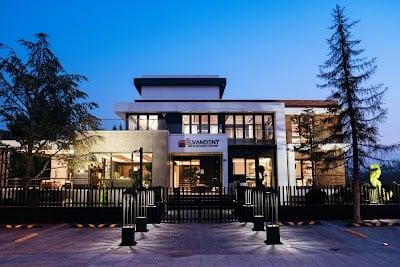 Elvandent Ağız ve Diş Sağlığı Polikliniği / Konya İmplant - Estetik Gülüş Tasarımı - Laminate Veneer