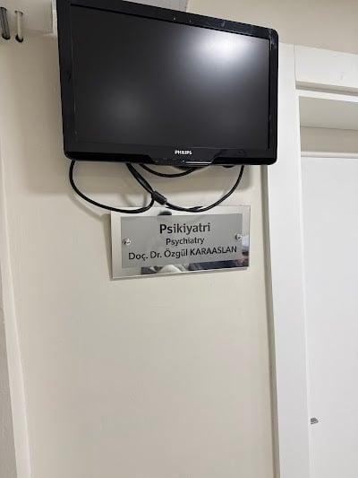 Doç. Dr. Özgül Karaaslan, Psikiyatri Doktoru, Ruh ve Sinir Hastalıkları Kliniği, Psikoterapi