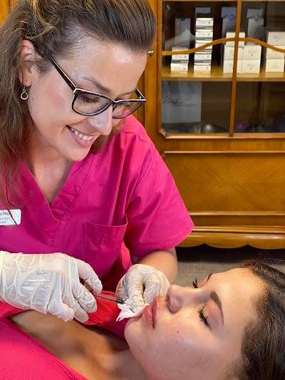 Dr. Nagy Diána plasztikai sebész szakorvos magánrendelése - Modern Medical