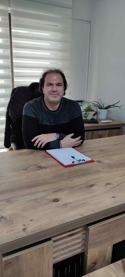 Psikoterapist Murat KIRMIZI