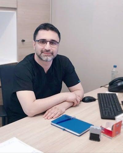 أستاذ مشارك Bahri Gök Üroloji&Robotik cerrahi