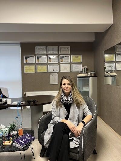 Denizli Klinik Psikolog Zehra Akhan Demirel Çocuk, Genç veYetişkin Psikolog