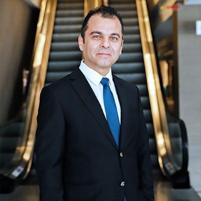 Prof. Dr. Ümit Tuhanioğlu | Çocuk Ortopedisti | Adana