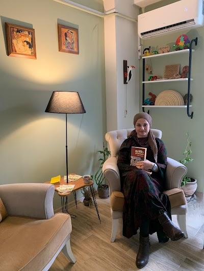 Aile terapisti Emel Sevencan Kaplan, Evlilik,ilişki Ve Cinsellik Danışmanlığı, Pedagog, Oyun Terapisi, Ergenlik Sorunları