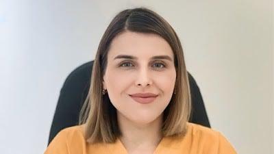 Dr Funda Yazıcı Erol