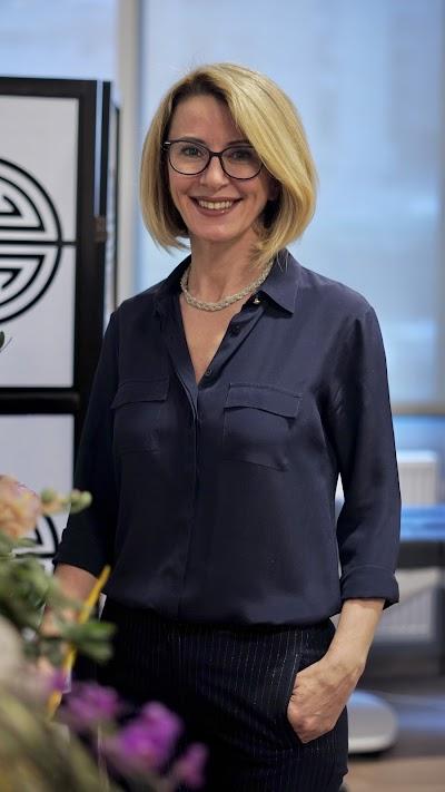 Prof. Dr. Burcu Örmeci Muayenehanesi - Kadıköy Nöroloji Uzmanı - EEG - EMG - Migren - Botoks Tedavisi