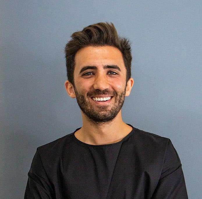 Dr. Diş Hekimi Dentist Erim Bozkurt