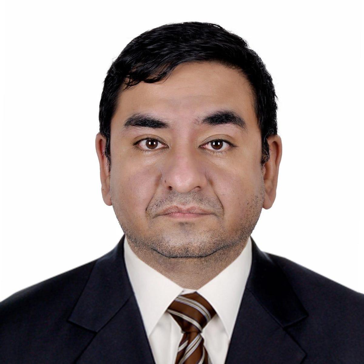 Dr. Piyush Tandon