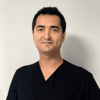 Uzman Diş Hekimi Yiğit Ali Özkubat | Ağız, Diş ve Çene Cerrahisi Uzmanı