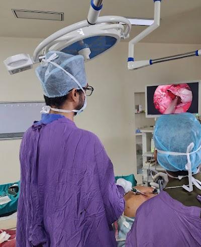 Dr. Soumitra Manwatkar