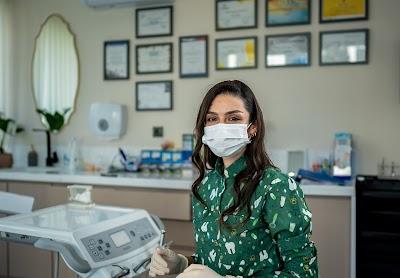 Çocuk Diş Hekimi Merve Yaşar