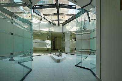 Орален хирург - д-р Слави Начев | Oral surgeon - Slavi Nachev, DDM, PgDip(Dent Imp)